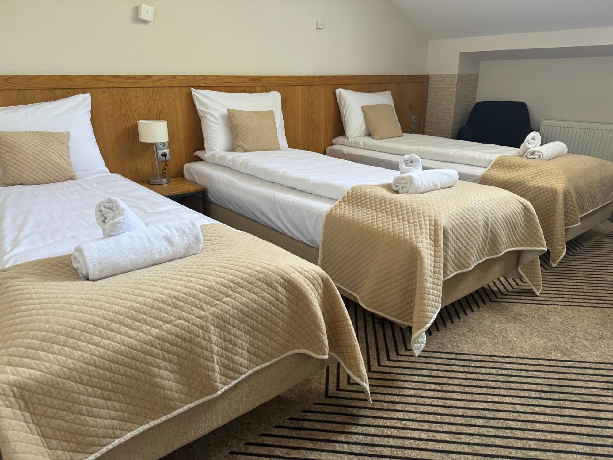 Iris Aparthotel Krakau Buitenkant foto