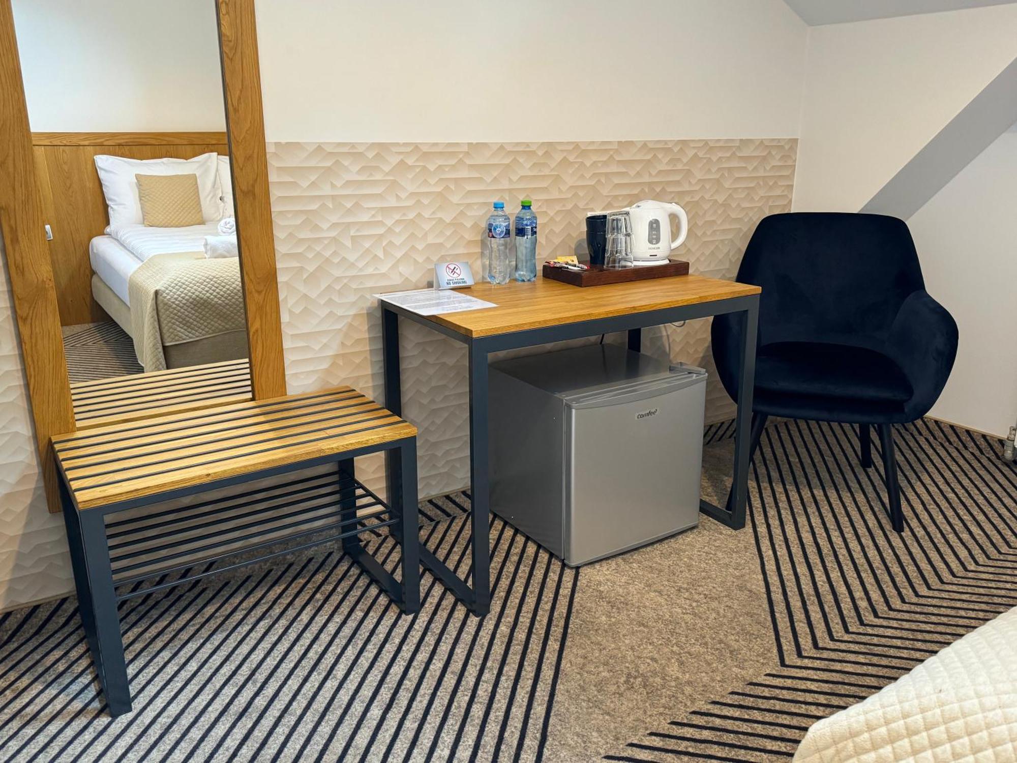 Iris Aparthotel Krakau Buitenkant foto
