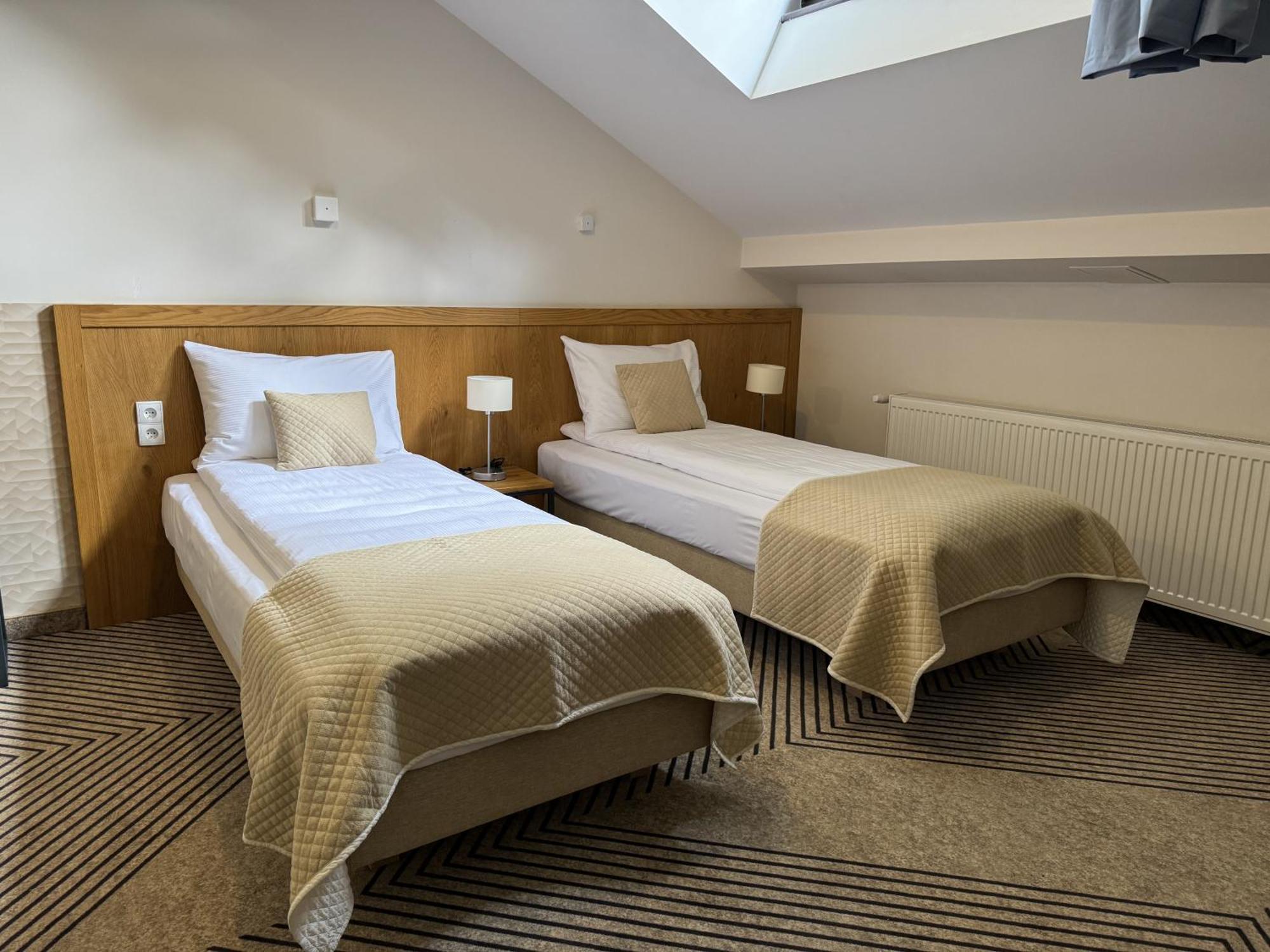 Iris Aparthotel Krakau Buitenkant foto