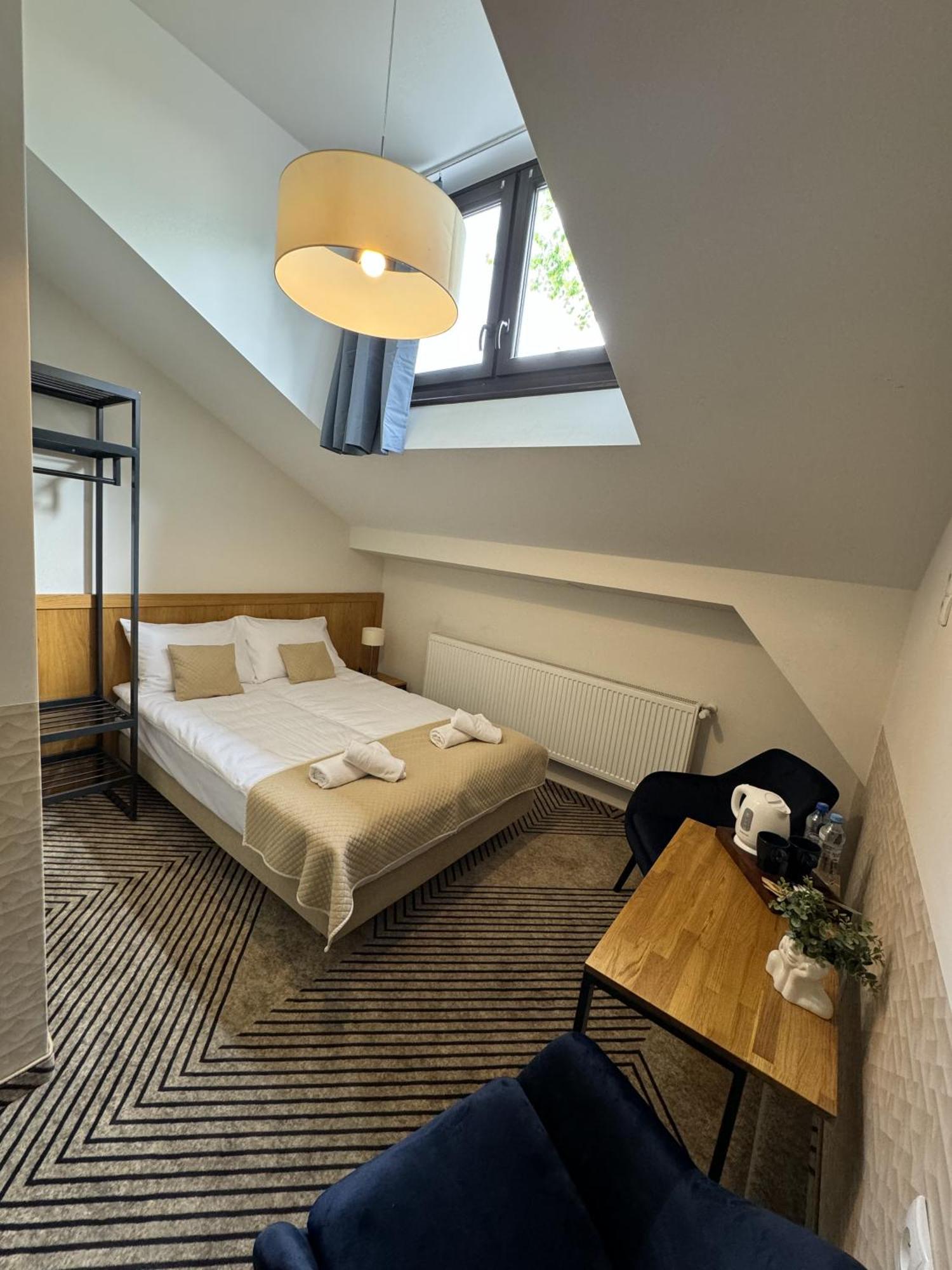 Iris Aparthotel Krakau Buitenkant foto